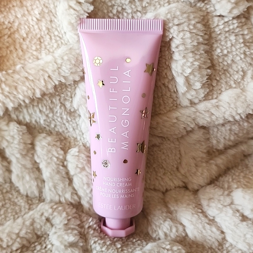 Estēe Lauder Beautiful Magnolia Hanf Cream